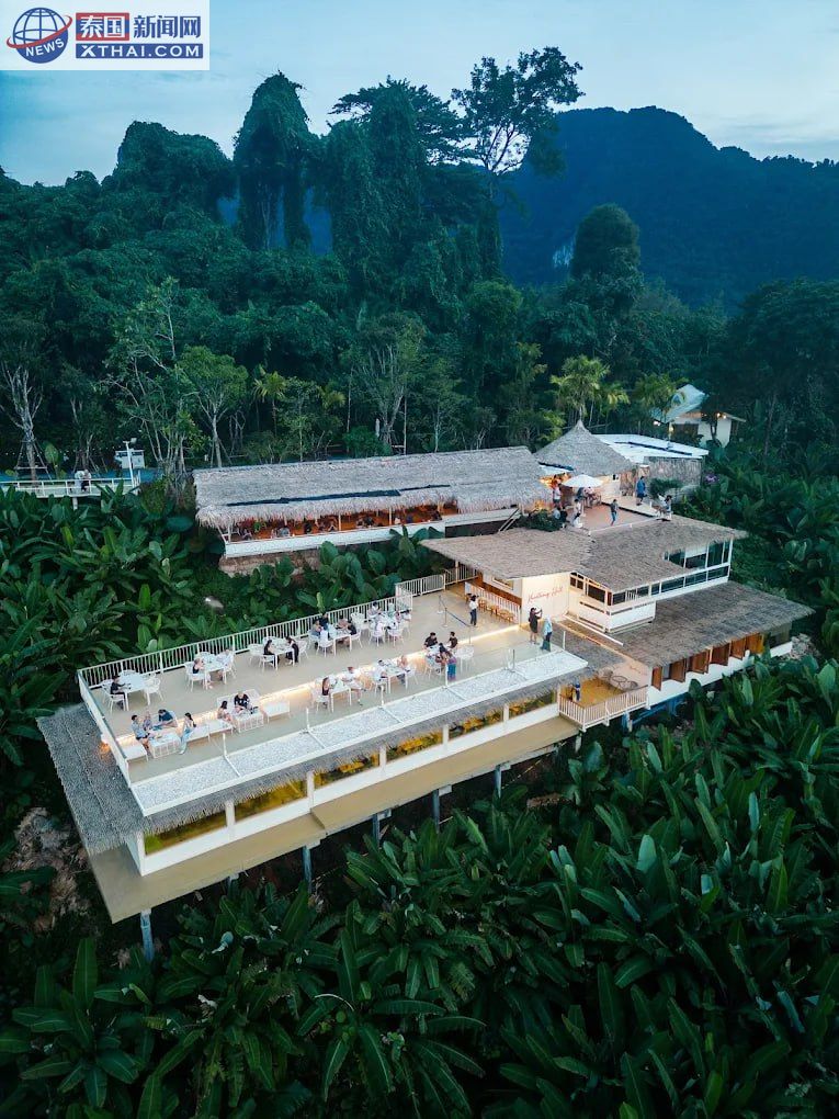 Khaothong Hill 安达曼海日落全景