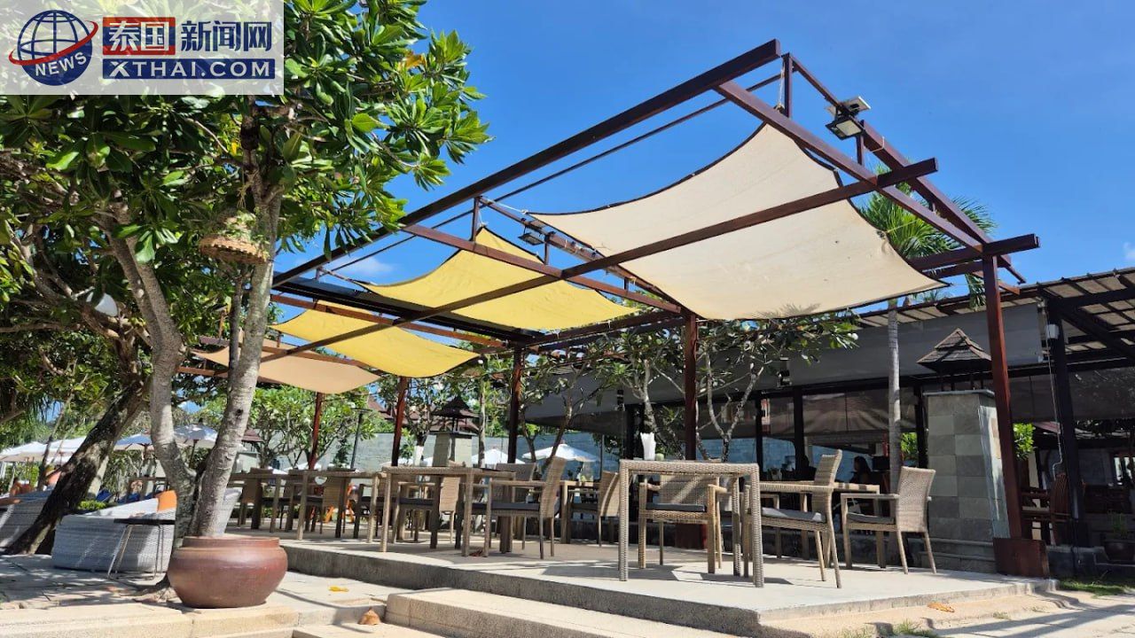 The Naga Terrace Restaurant的热带海景