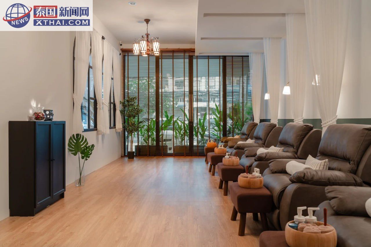 NARA Massage & Spa Phuket的泰式按摩房