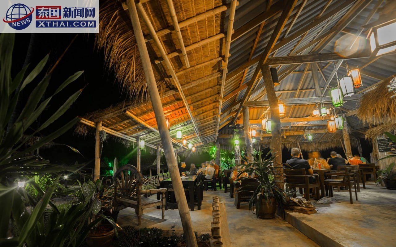 科兰塔岛Lazy Days Restaurant海滩全景