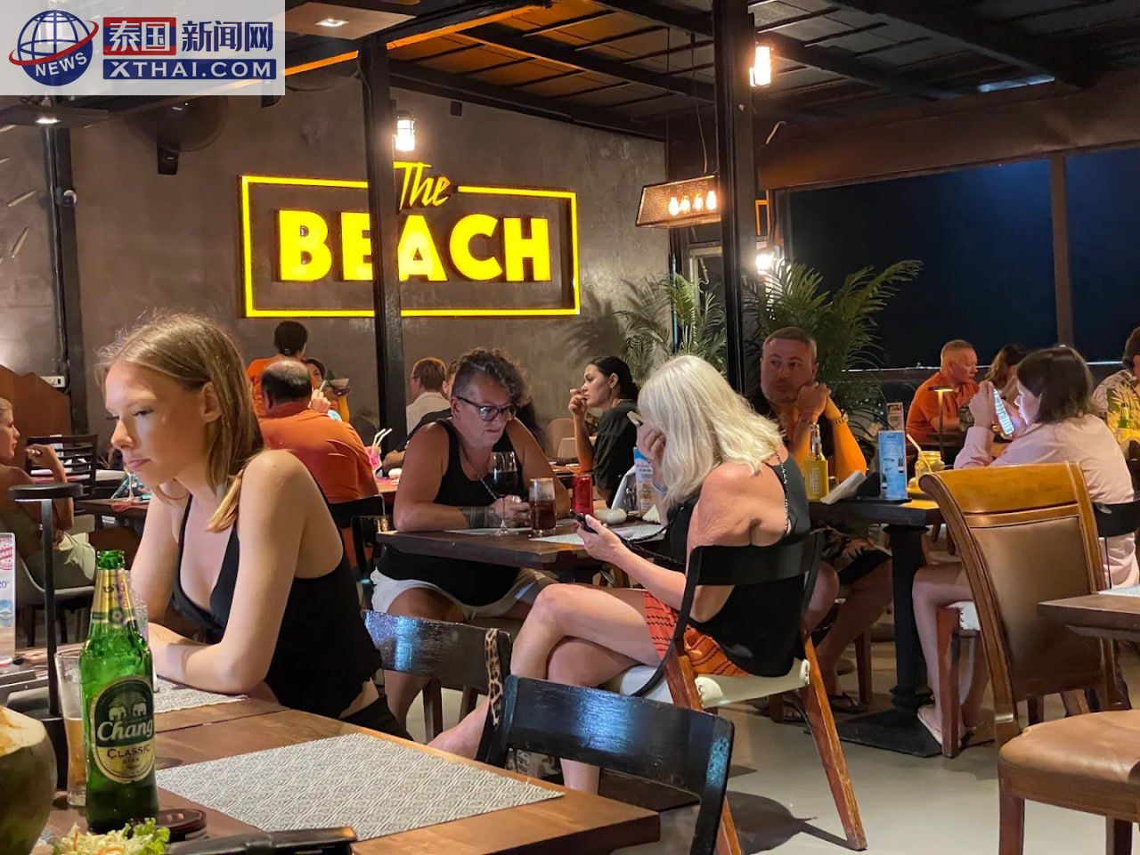 The Beach Seafood & Grill 日落海景
