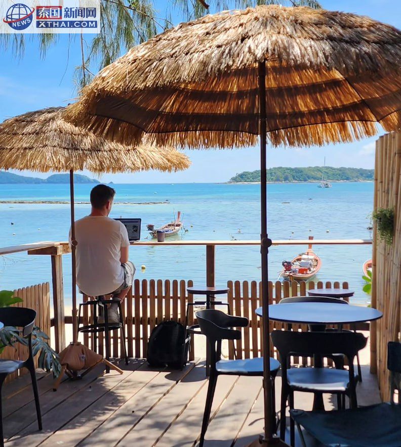 Morgan Cafe Rawai Beach Phuket: 拉威海滩的热带风情绿洲