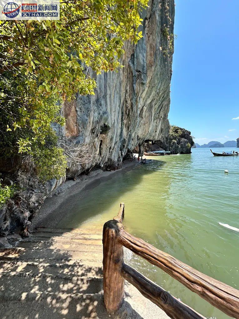 攀牙湾独木舟探秘海蚀洞