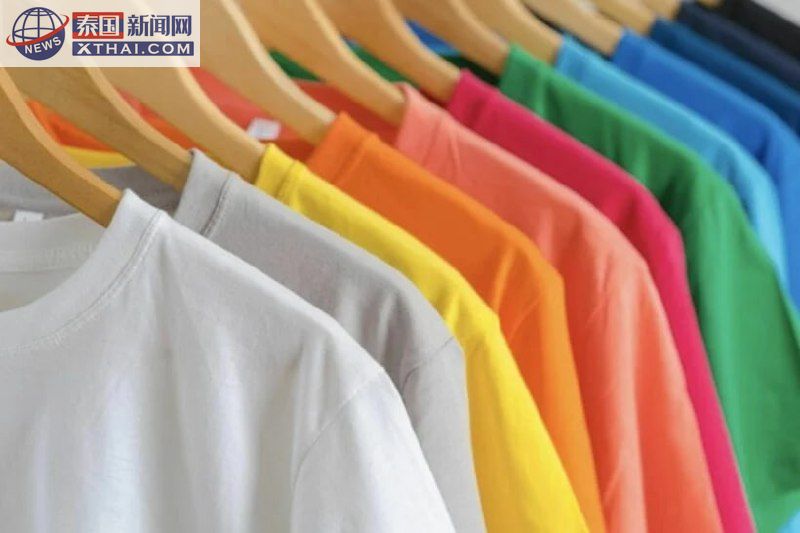 泰国传统服饰，展示吉利颜色文化