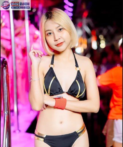 Dragon Gogo Happy Hour，饮品与表演结合