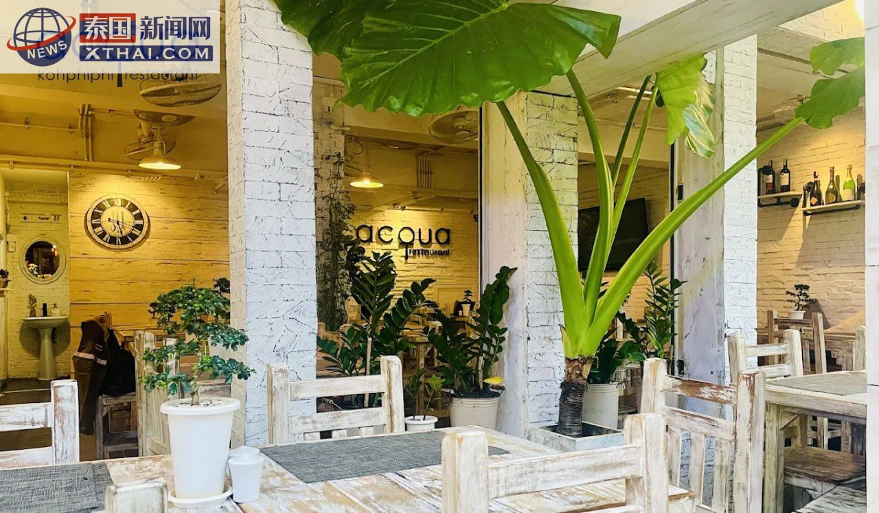 ACQUA Restaurant Phi Phi 海滨露台日落景观