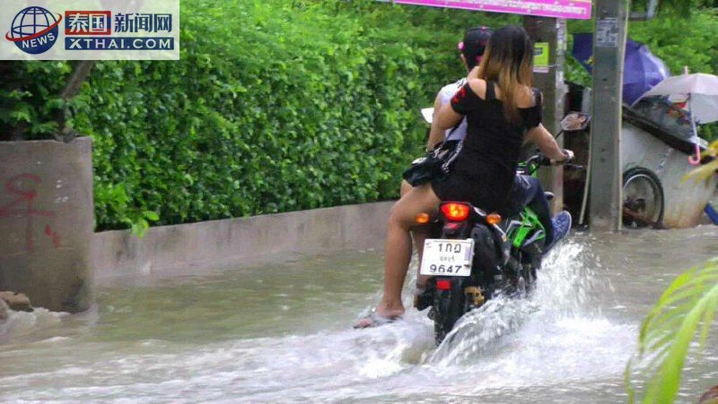 清迈雨季的山间薄雾