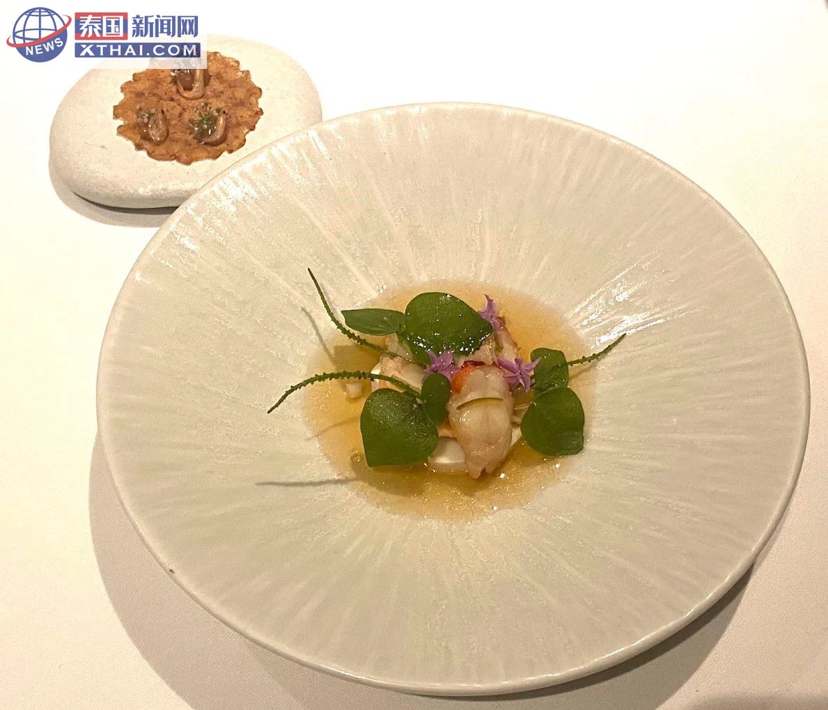 KHAAN Thai Fine Dining Restaurant 内部装饰