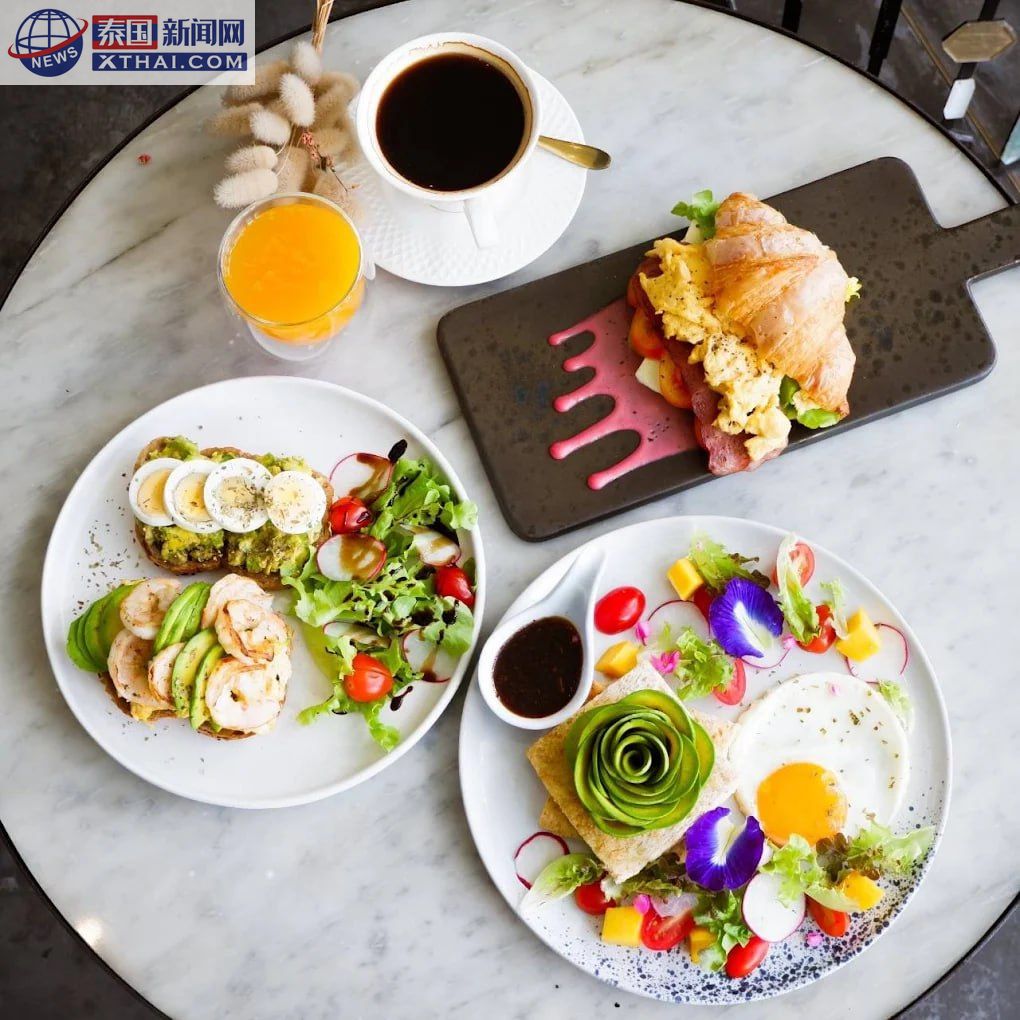 Delico Decoration Coffee & Restaurant银河蛋糕
