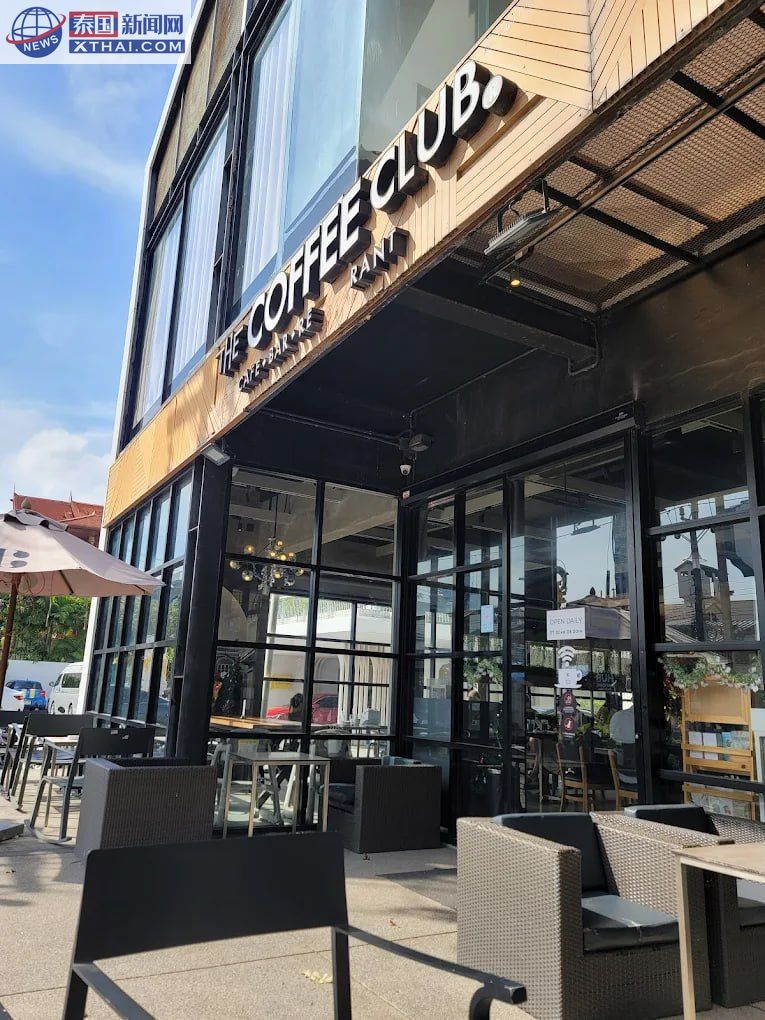 快来Patong海滩体验THE COFFEE CLUB的独特椰子咖啡和泰式美食 快来Patong海滩体验THE COFFEE CLUB的独特椰子咖啡和泰式美食