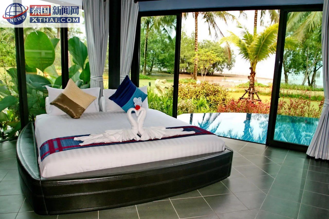 塔兰湾别墅私人泳池