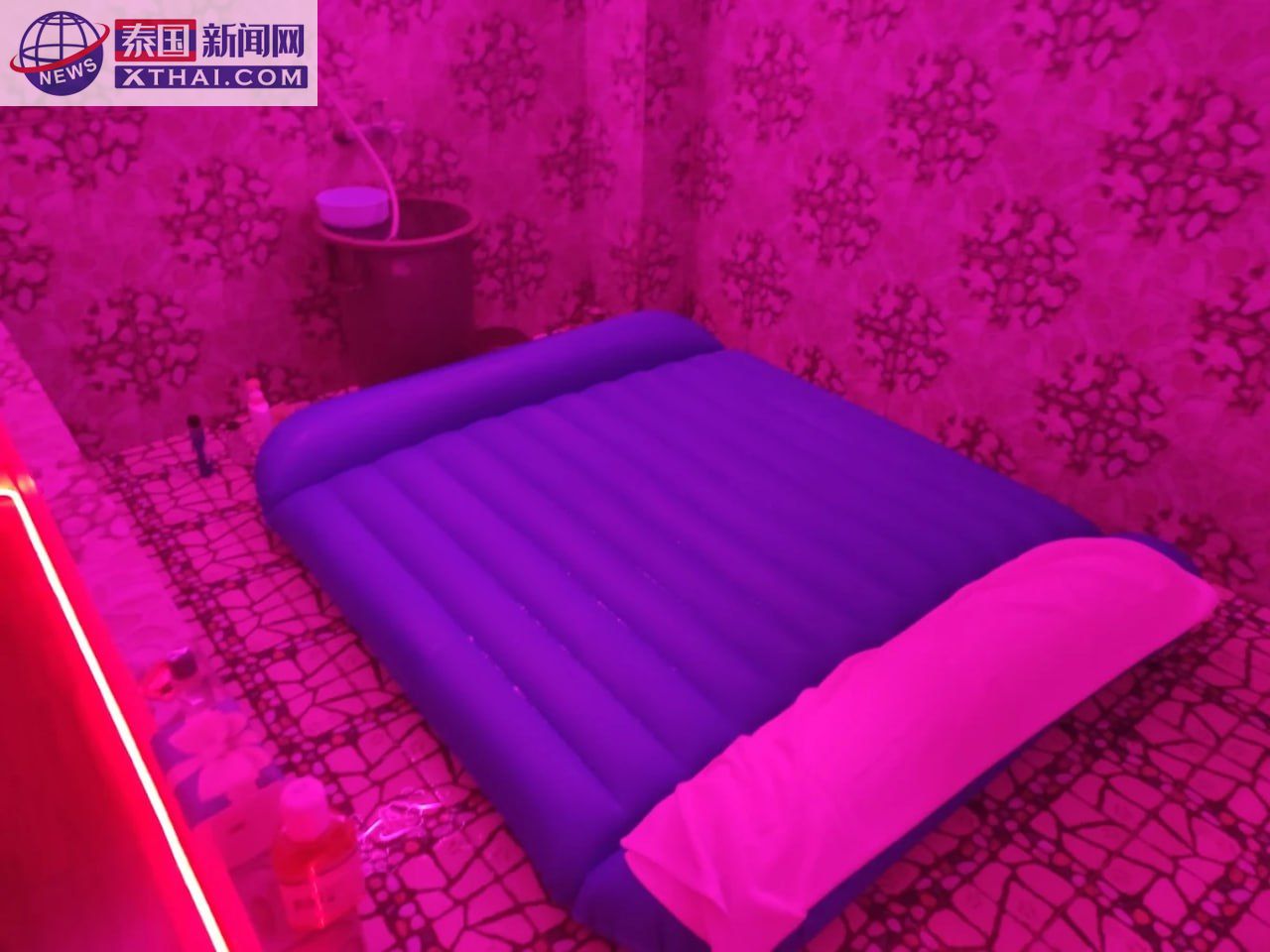 DokiDoki Massage VIP房浴缸和气垫床