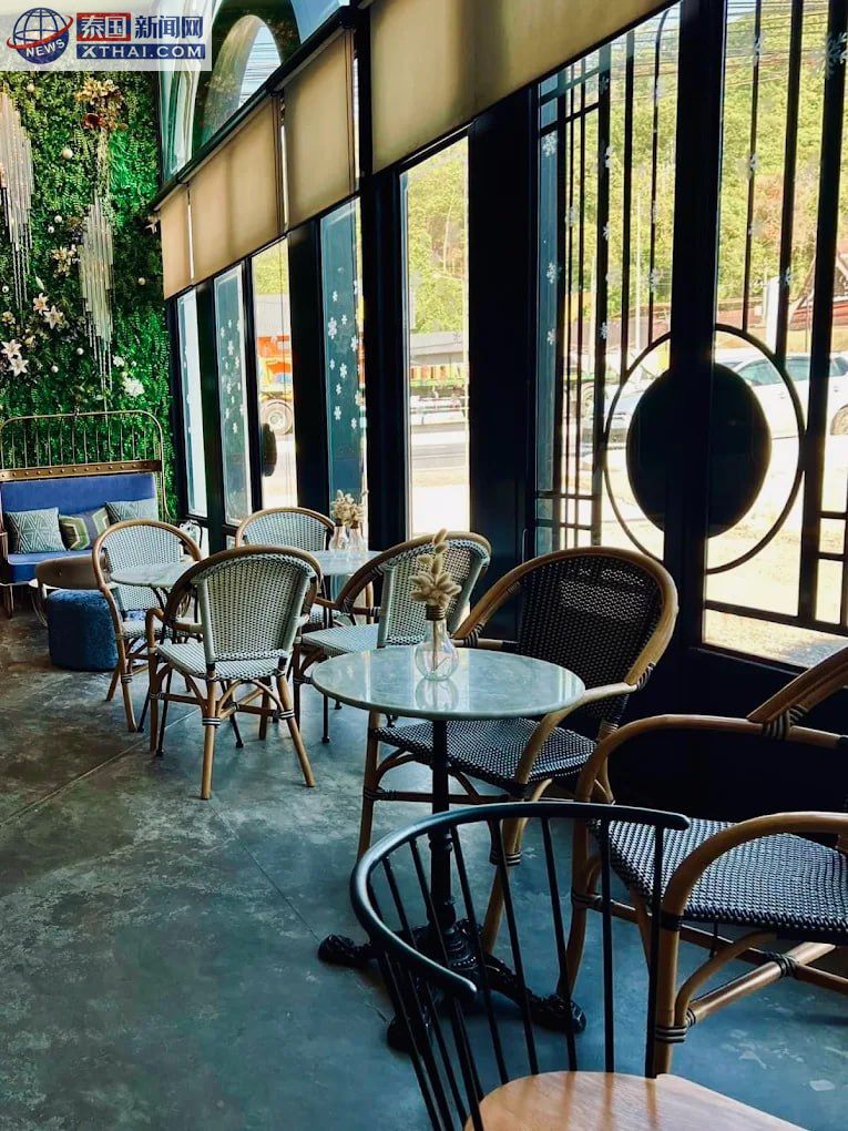Delico Decoration Coffee & Restaurant绿咖喱