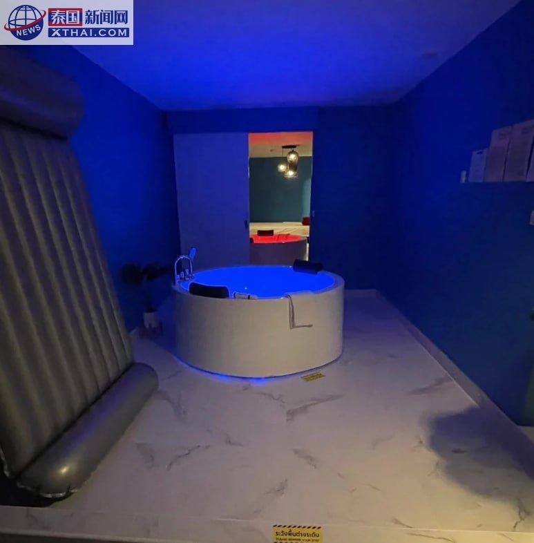 Nuru House Pattaya VIP房，配备Nuru气垫和按摩浴缸