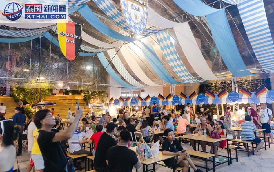 芭堤雅中部夜市氛围